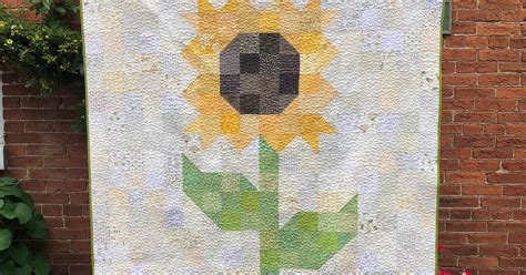 Miss Andrea Quilts Pixelated Sunflower Quilt