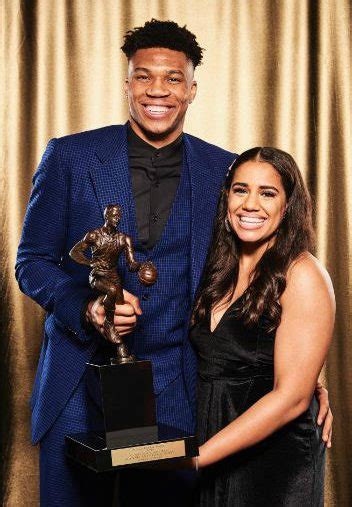 This year couldn't get any better for giannis antetokounmpo, who became the 2019 nba mvp following a terrific season with the milwaukee bucks and has received great news from his girlfriend. Biography of Giannis' Girlfriend Mariah Riddlesprigger | Her Net Worth