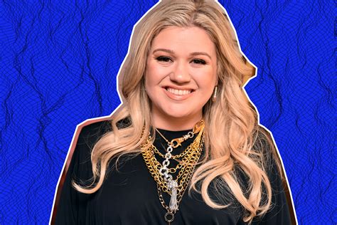 She was the first winner of the series american idol, in 2002. Kelly Clarkson on Diet, Weight Loss, Diet Pills | Style ...