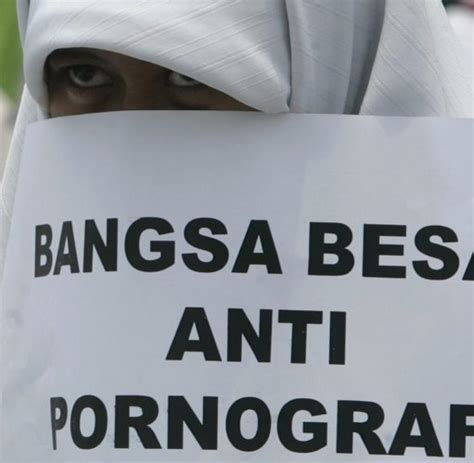 Jakarta Indonesia Passes Anti Pornography Bill Welt