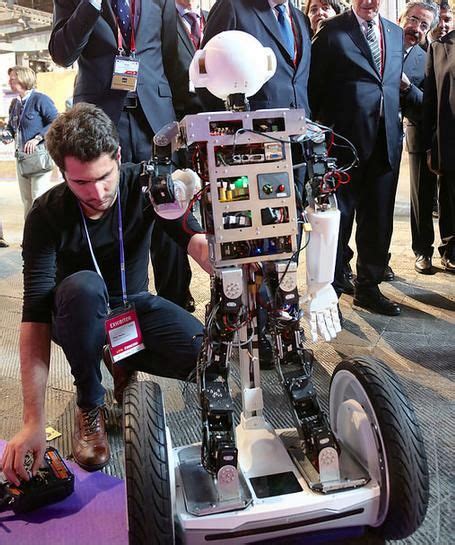 Robosavvys Amazing New 3d Printed Humanoid Robot Utilizes Oculus Rift