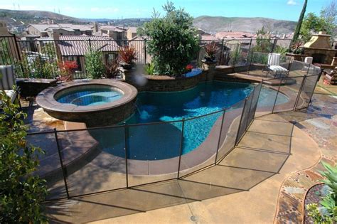 A small rectangular swimming pool with a grey liner which is surrounded by white gravels, creating a chic neutral overall look which fits for a home with minimalist decorating style. Small Swimming Pools: Get Design Inspiration - California ...