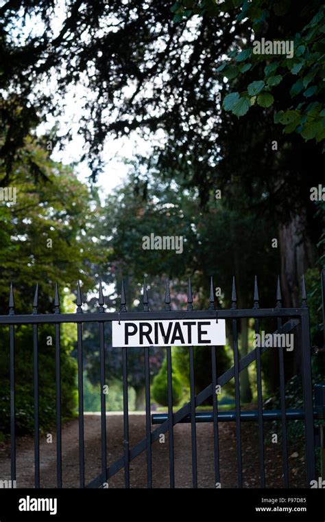 Privatesign On A Gate In Cirencester Park Bathurst Estate