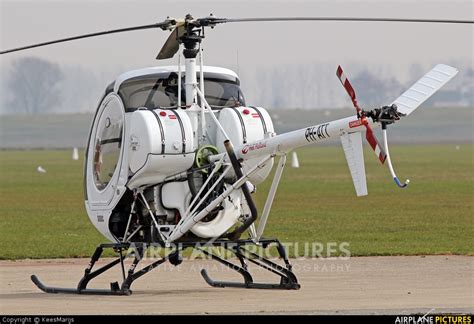 Helicopter model schweizer 300c specification: PH-ATT - Heli Holland Schweizer 300 at Middelburg - Midden ...
