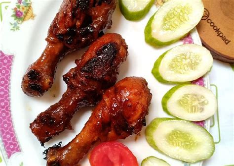 Yuk ikuti cara membuat ayam bakar kecap pedas manis enak. Resep: Ayam bakar kecap simple terbaru