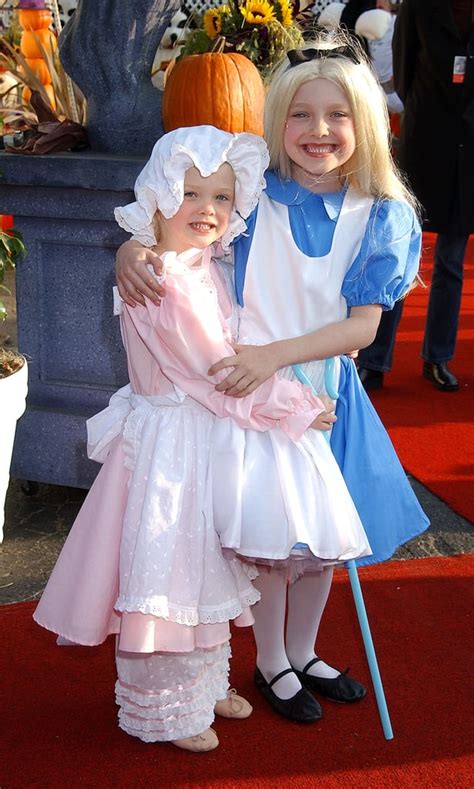 elle and dakota fanning s pictures together over the years popsugar celebrity photo 4