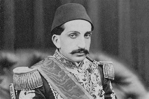 The story depicts the life of sultan abdulhamid han who ascended the throne in 1876 and sultan abdulhamid remained on the post for 33 years. Sultan Hamid II Tolak Tawaran Yahudi | Republika Online