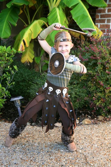 The viking ship dragon head and tale was inspired by actual old. How To Make an Astrid Costume in 2020 | Astrid costume, Homemade costumes for kids, Vikings ...