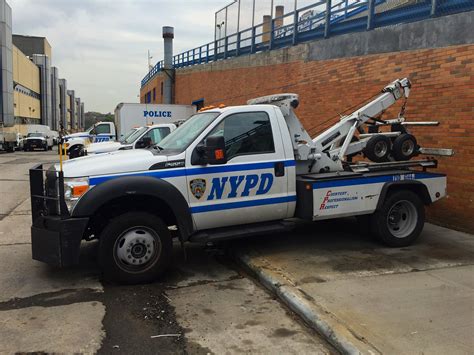 Nypd F 550 Fsd Tow Truck Here Is An Almost Brand New Nypd Flickr