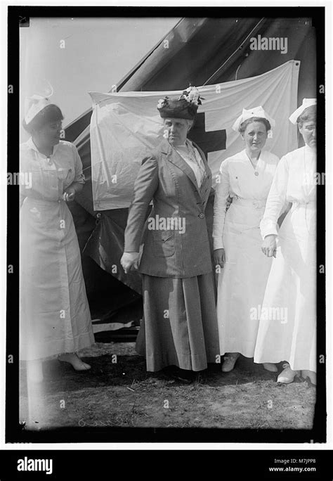 Woman S National Service School Under Woman S Section Navy League Red Cross Nurses