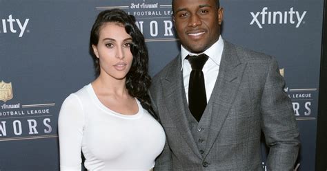 top 20 hottest nfl wives and girlfriends who are blessed with boobs 1 will make your eyes pop