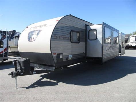 2017 Forest River Cherokee 304bs Two Bedrooms 3 Slideouts Travel