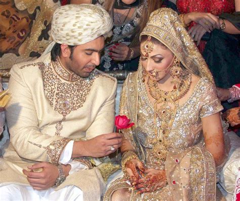 Pakistani Actress Sana Wedding Pictures With Fakhar Celebrities