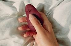vibrator dame hand designed pom