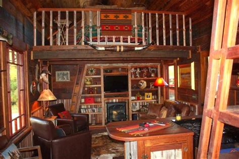 20 Small Rustic Cabin Interiors