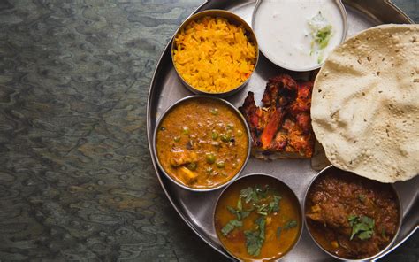 7 Delicious South Indian Thalis Under Rs 350 That You Simply Cant Miss