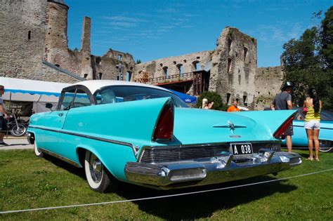 19 Fantastic Cars With Fins From The 50s Autowise