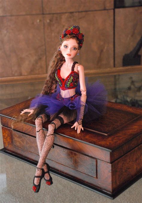 How To Put A Ball Jointed Doll Bjd Together By Cindy Mcclure Ball Jointed Dolls Ballet Doll