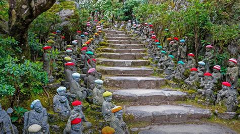 Pin By Deena Cope On Bing Photos The Holy Mountain Miyajima Japan