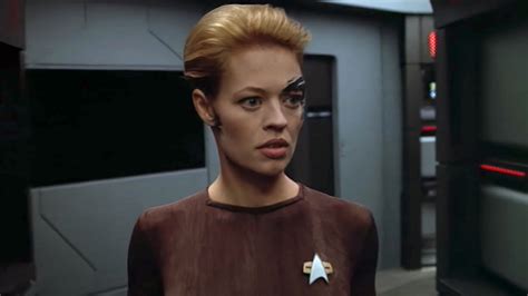 Star Trek Jeri Ryan Reveals The Voyager Scene She Hates To This Day