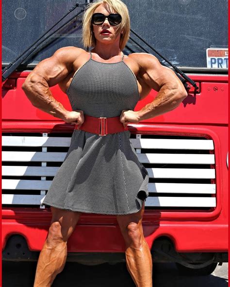 Pin By Tito Wilden On Aleesha Young Body Building Women Fitness