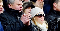 Adrian Chiles goes to football with a new girlfriend - Mirror Online