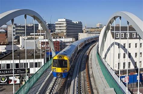Four Shortlisted For London Overground Concession International