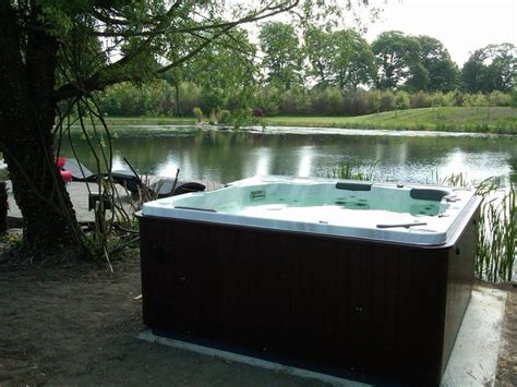 Whirlpool baths are regarded by some as the ultimate in bathroom luxury. Hydropool Self Cleaning 775. Lakeside in Ireland. | Hot ...