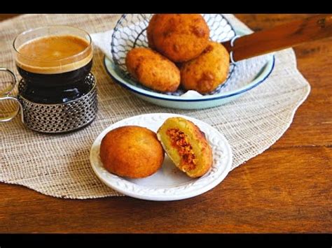 Kacau lagi sampai hampir kering. Kuih Cucur Badak - YouTube