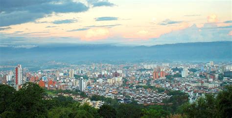 Последние твиты от colombia (@colombia). Bucaramanga, ciudad de parques y oportunidades | Marca ...