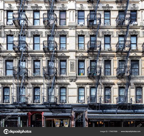 Wall Of Windows On An Old Apartment Building In New York City — Stock