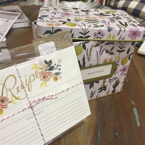 Super Cute Recipe Boxes And Recipe Cards For Your Favorite Cook