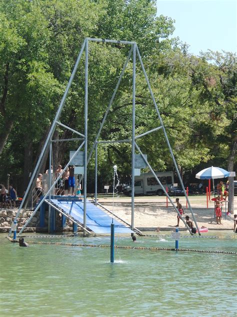 Burger’s Lake, it’s not really a lake, but it is! | Having Fun in the