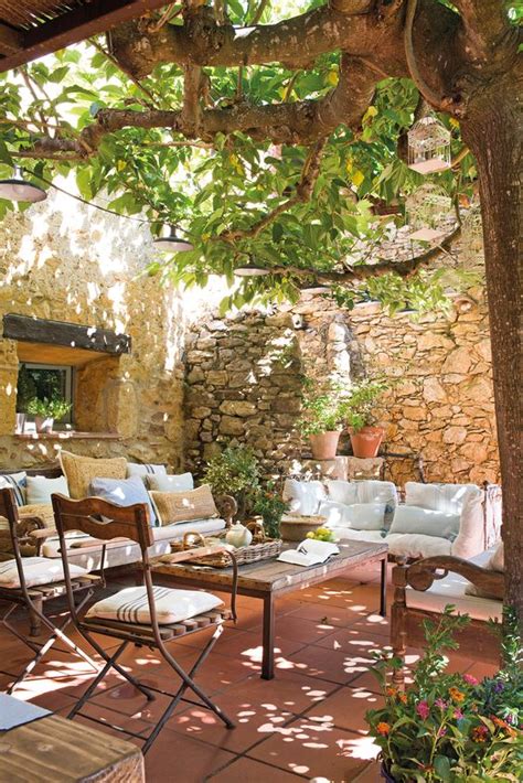 Breathtaking Cozy Patio Ideas To Make Your Outdoor Space Stuning