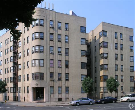 200 E Mosholu Pky S Bronx Ny 10458 Apartments In Bronx Ny