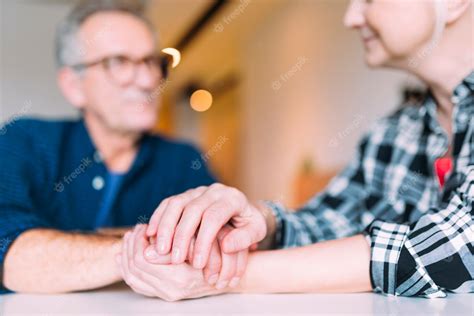 Free Photo Older Couple In Retirement Home Looking At Each Other