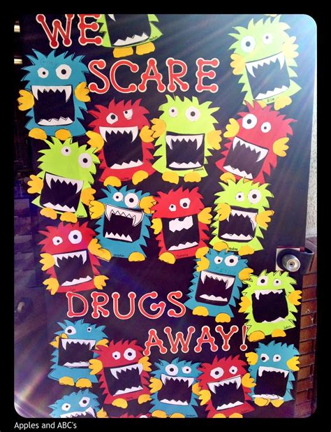 We talked about being drug free and i took a picture of my students while they gave me their say no to drugs face. Red Ribbon Week Door - Apples and ABC's