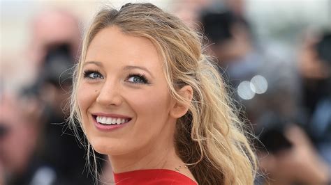 Blake Lively On The Harvey Weinstein Accusations Sexual Harassment Exists Everywhere Glamour
