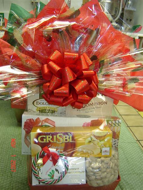 Valentine's Day Gift Baskets - Bob Roth's New River Groves
