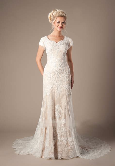 Champagne Lace Mermaid Modest Wedding Dresses With Cap