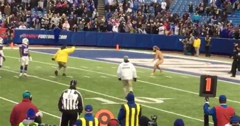 Fully Naked Bills Fan Runs Onto The Field During Buffalo New Orleans