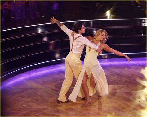 Lauren Alaina Ends Her Dwts Season With Her First 30 Photo 4394397