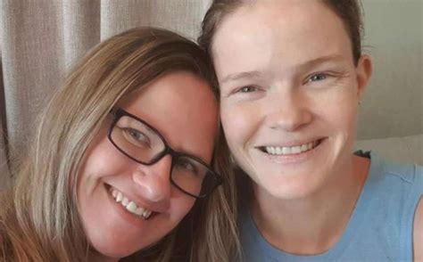this lesbian couple are both pregnant and due within days of each other