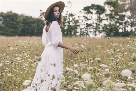 Pre Order The Bellflower Dress In Blanc Linen — Kara Thoms In 2022