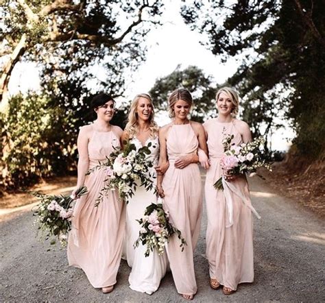 The Stunning Jesshanneman With Her Bridesmaids Rocking Our Gardenia