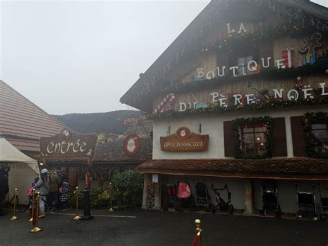 Cette année, grande nouveauté : Le hameau du Père Noël existe ! Et en plus il est en ...