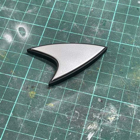 Star Trek Lower Decks Com Badge With Magnets Etsy