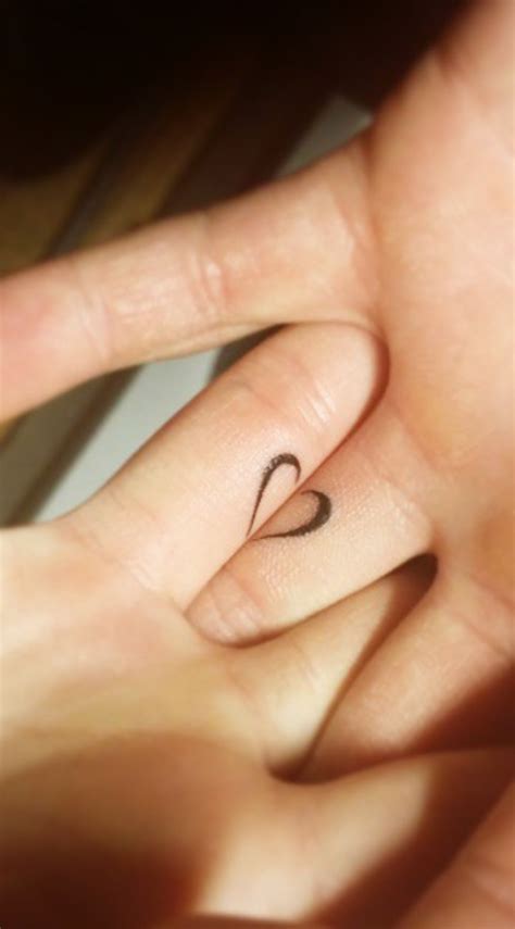 Couple Tattoos You Won T Regret Finger Tattoos For Couples Couple Tattoos Unique Small Finger