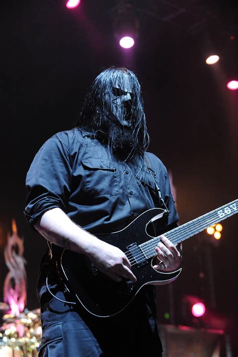 Slipknot Guitarist Mick Thomson Survives Knife Fight With Brother