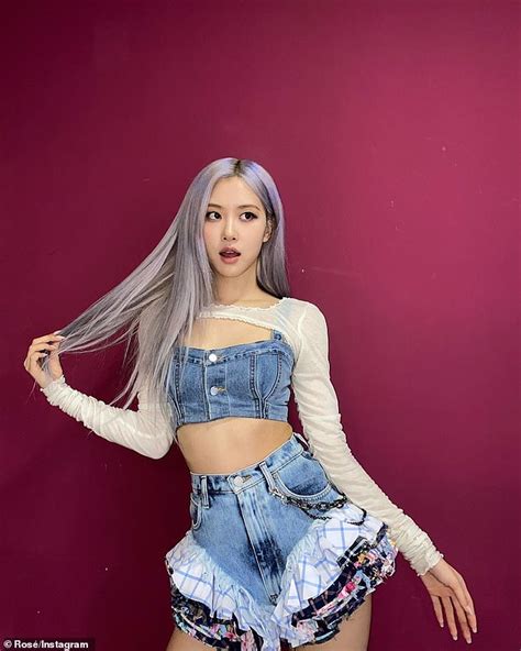 Blackpinks Rosé Shows Off Her Unique Style In A Double Denim Ensemble